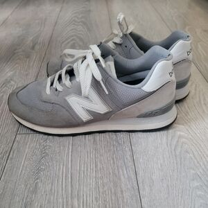 New Balance Sneakers